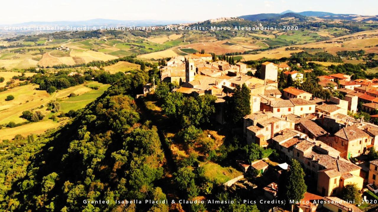 B&B Il Glicine Montefollonico Exteriör bild