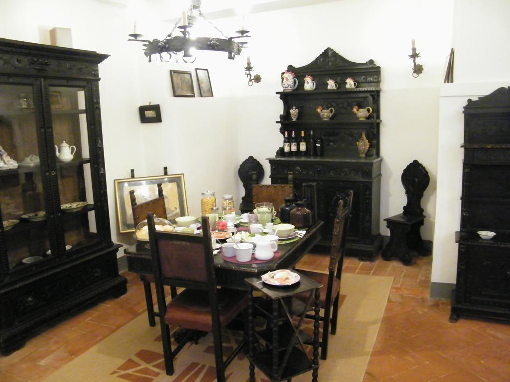 B&B Il Glicine Montefollonico Exteriör bild