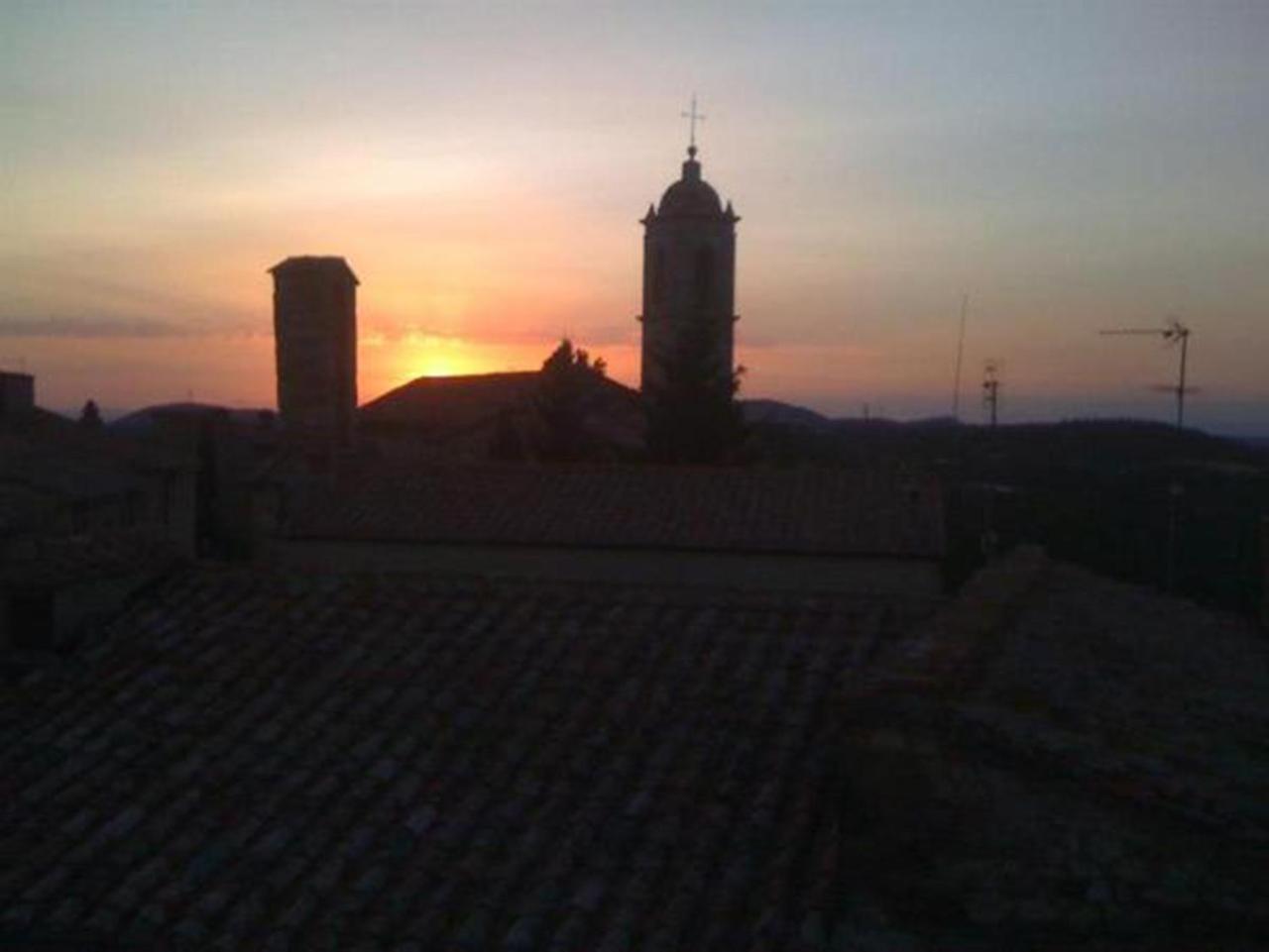 B&B Il Glicine Montefollonico Exteriör bild