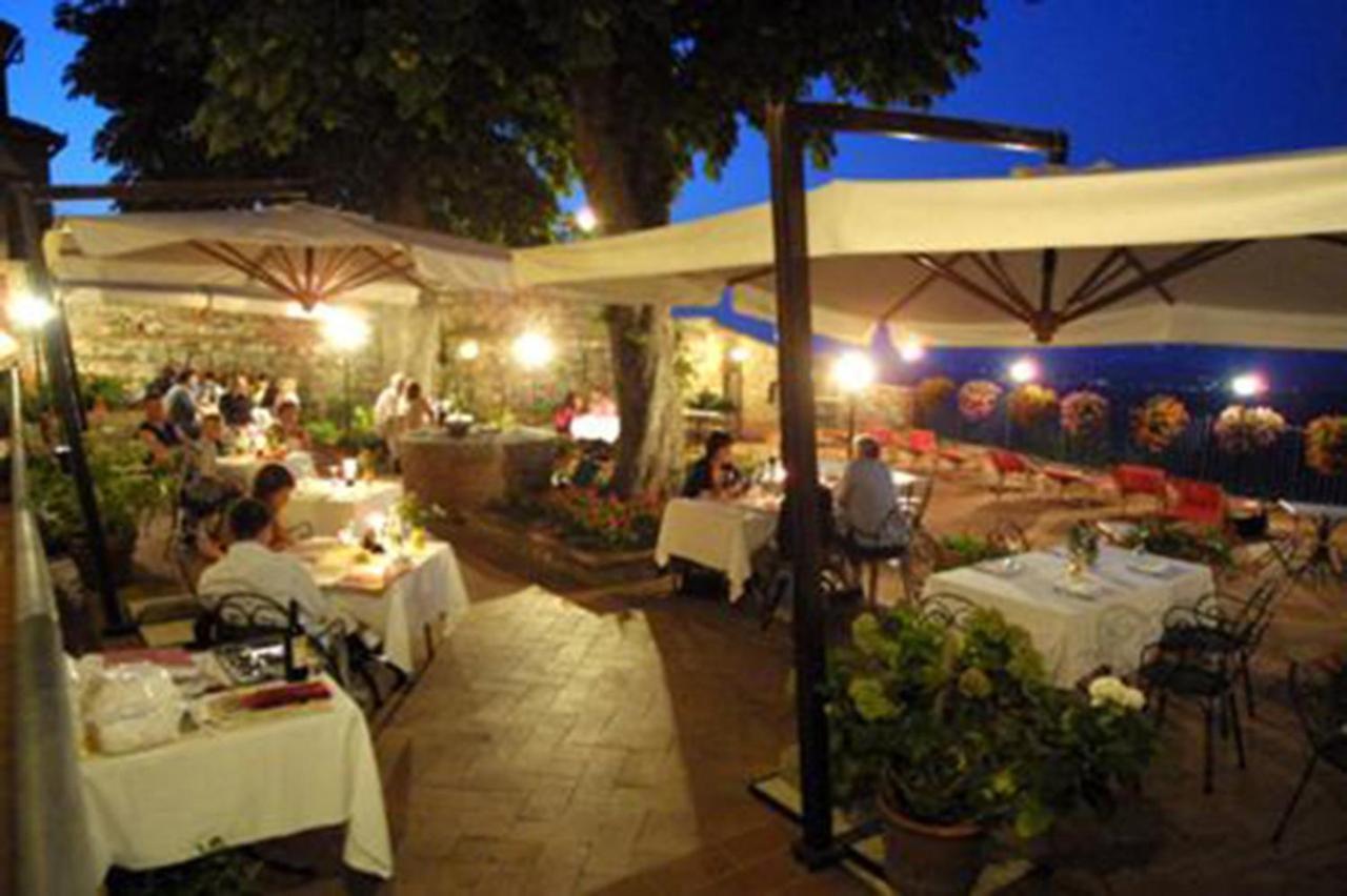 B&B Il Glicine Montefollonico Exteriör bild