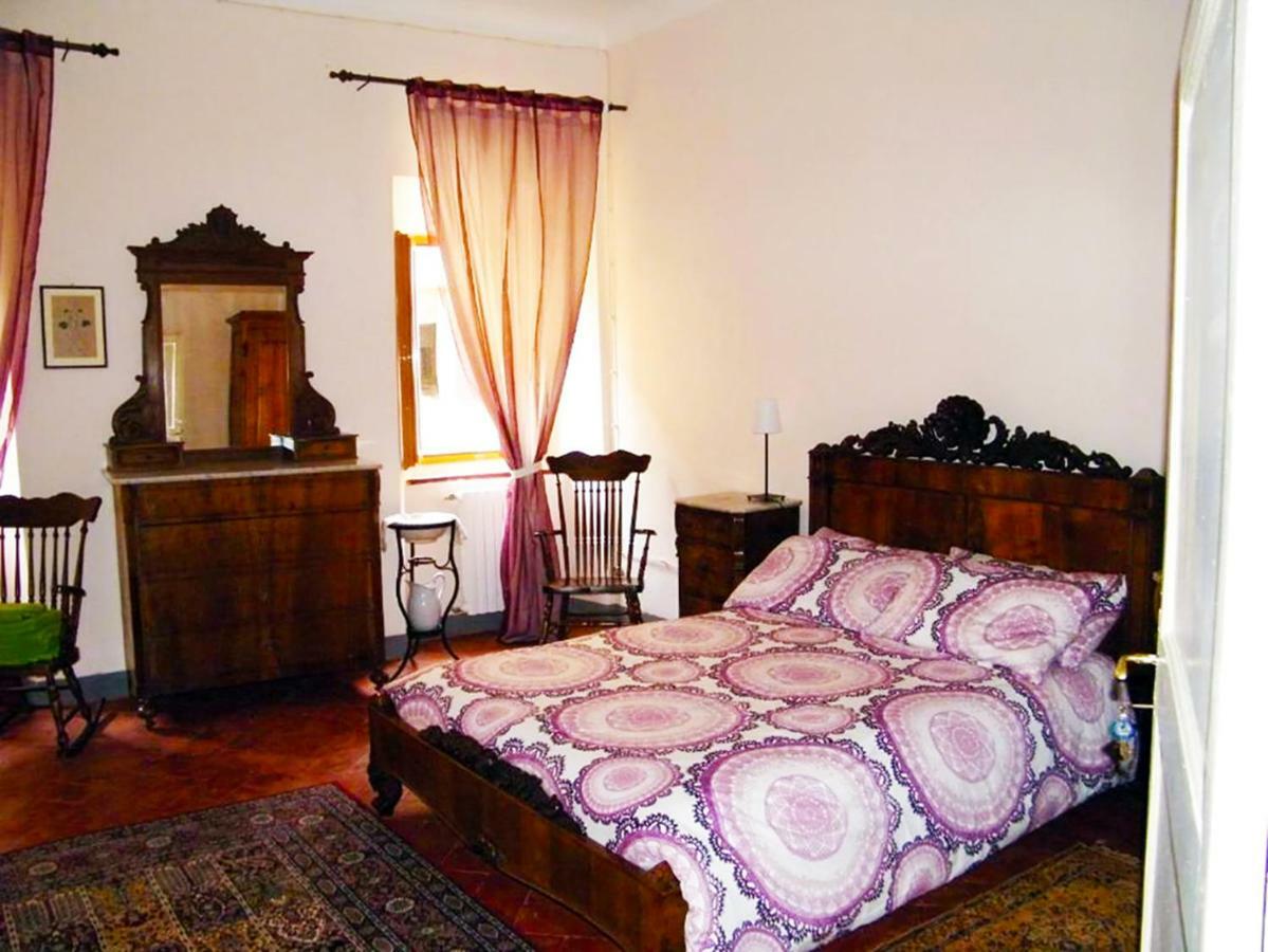 B&B Il Glicine Montefollonico Exteriör bild